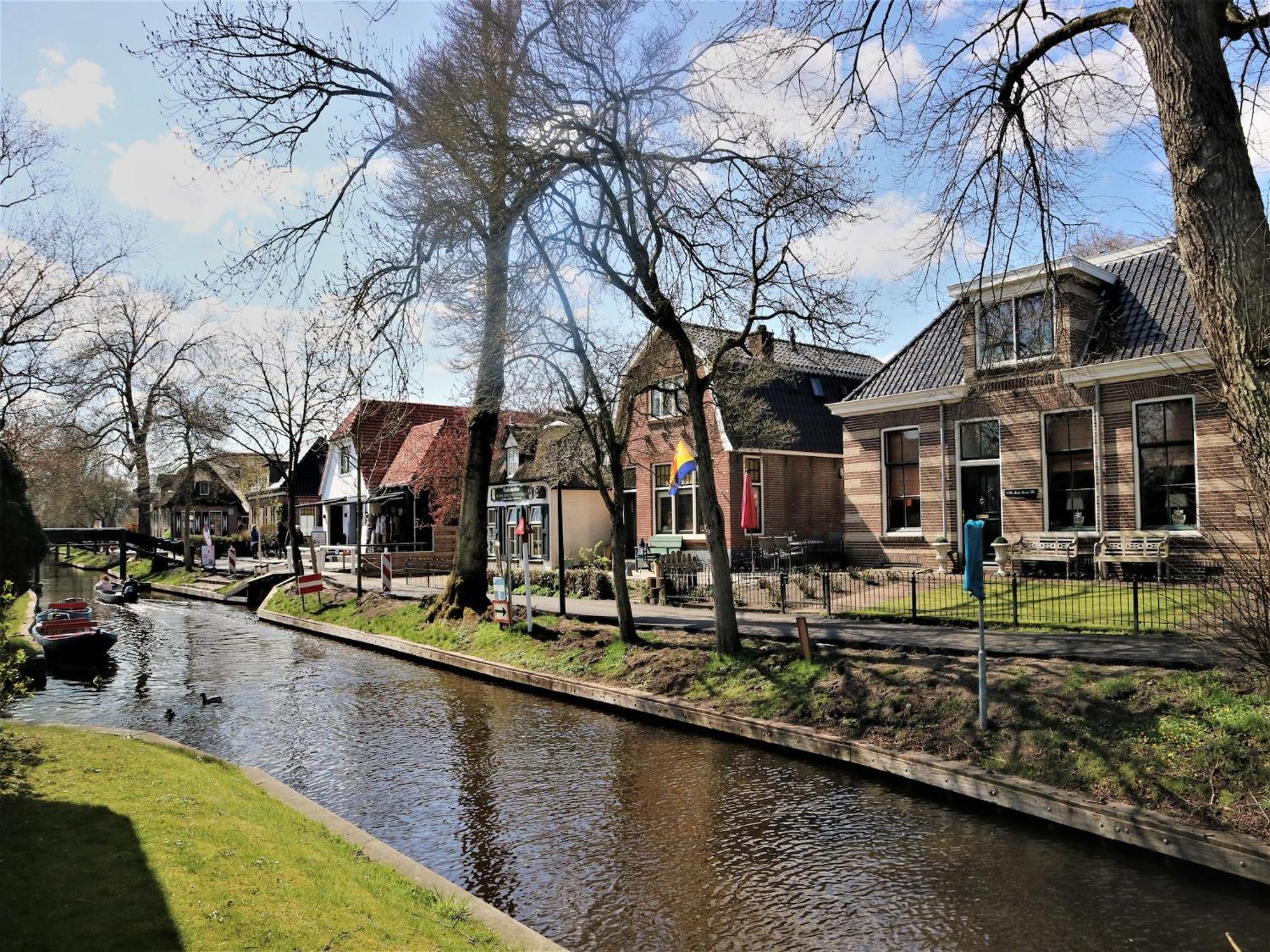 Lodge In Giethoorn With Breakfast Zewnętrze zdjęcie